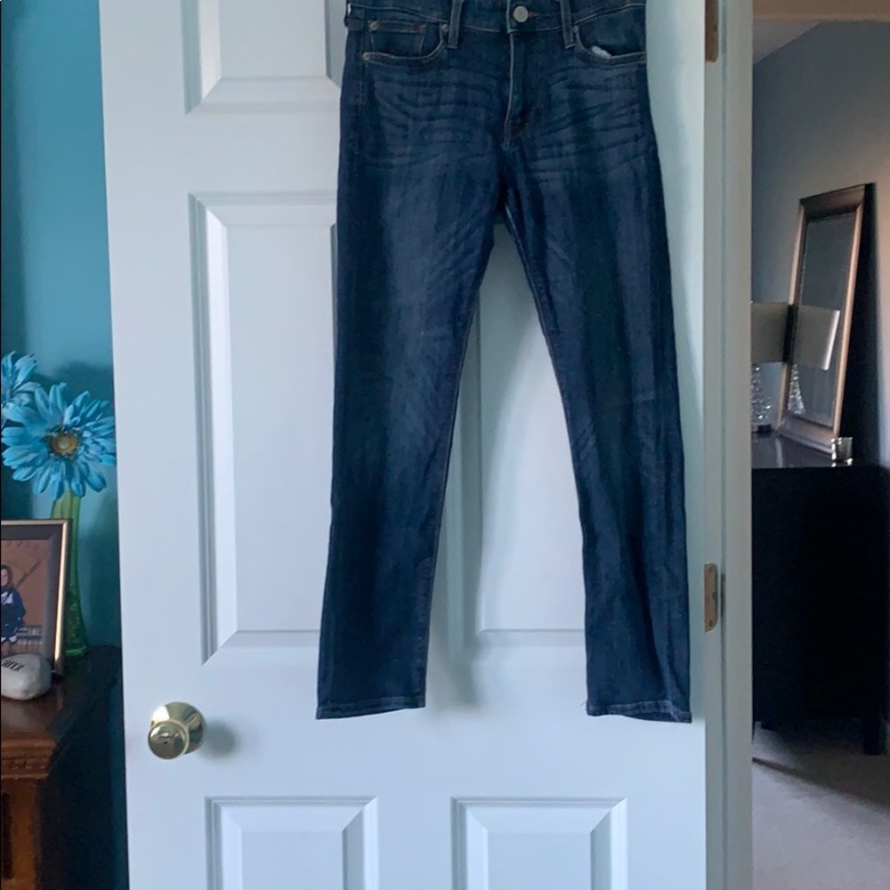 Express size 2 short skinny mid rise stretch jean